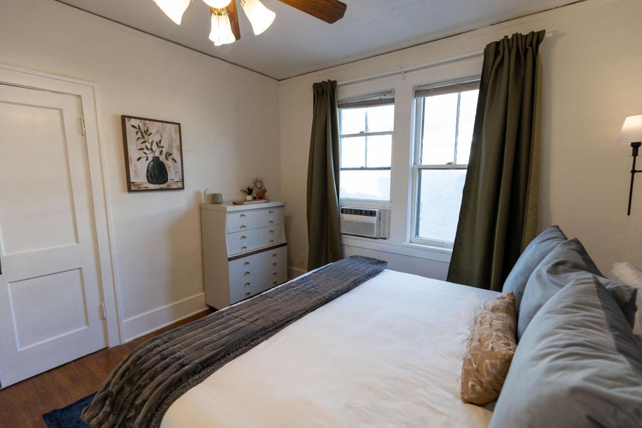 Historic Revival King Bed Midtown Memphis 68 Yes Pets Fast Wifi Free Parking Villa Bagian luar foto