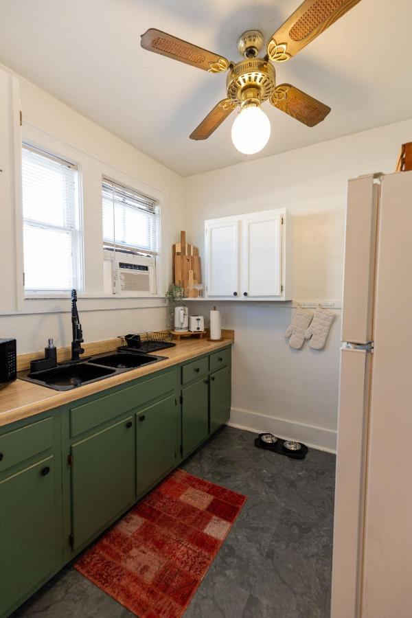 Historic Revival King Bed Midtown Memphis 68 Yes Pets Fast Wifi Free Parking Villa Bagian luar foto