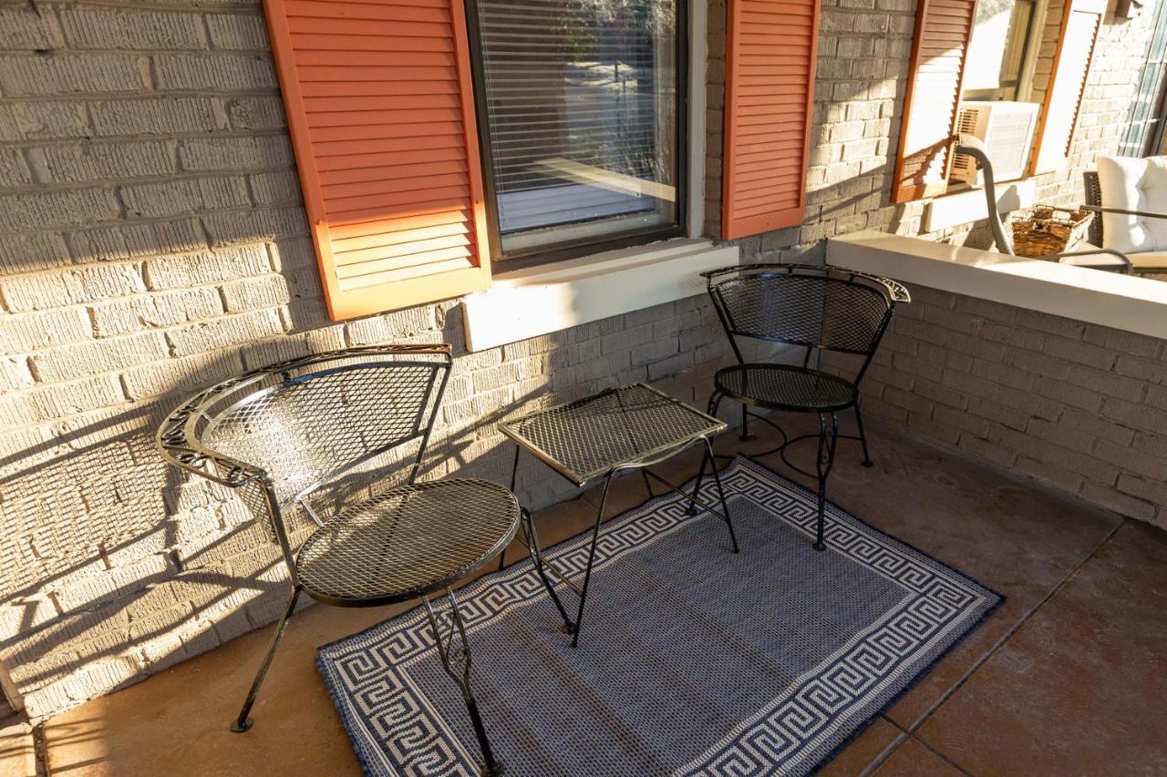 Historic Revival King Bed Midtown Memphis 68 Yes Pets Fast Wifi Free Parking Villa Bagian luar foto