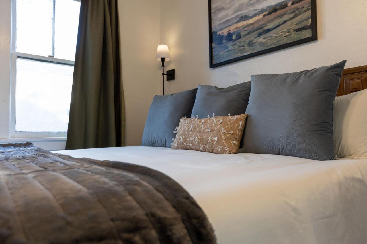 Historic Revival King Bed Midtown Memphis 68 Yes Pets Fast Wifi Free Parking Villa Bagian luar foto